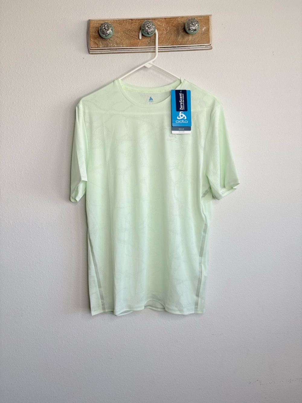 Odlo Men’s Mint Short Sleeve Tech Tee - Picture 4 of 8